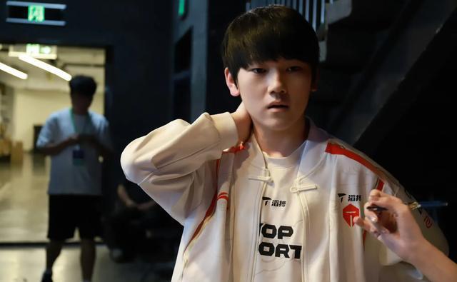 败北引爆全场!,TheShy意外战胜美国队全场沸腾不已的简单介绍 败北引爆全场!,TheShy意外战胜美国队全场沸腾不已的简单介绍