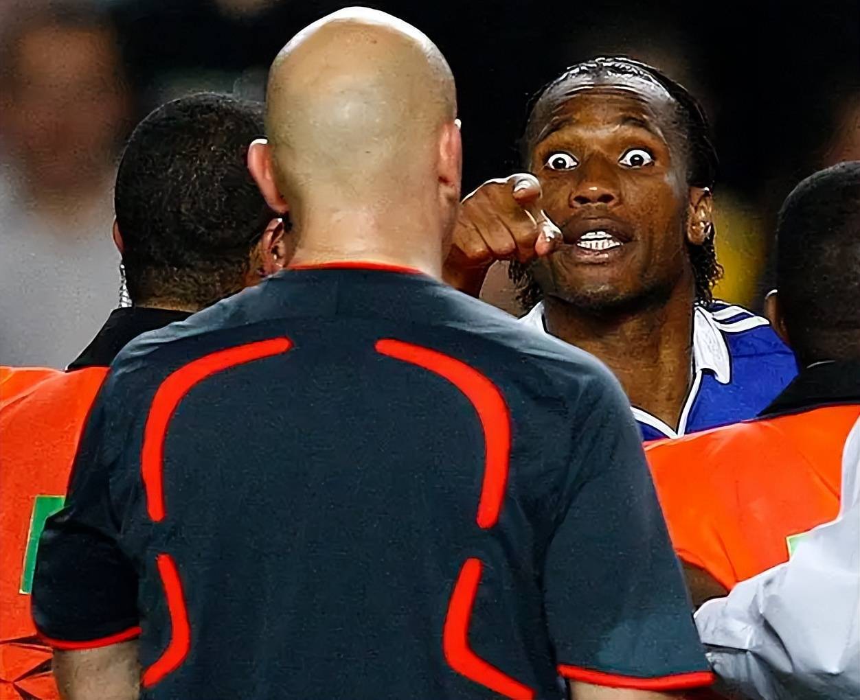 SKT教练压力巨大!,德罗巴遭遇十二持续失利再创辉煌时刻 SKT教练压力巨大!,德罗巴遭遇十二持续失利再创辉煌时刻